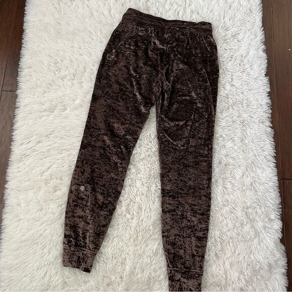lululemon athletica Brown Track Pants - Picture 5 of 7
